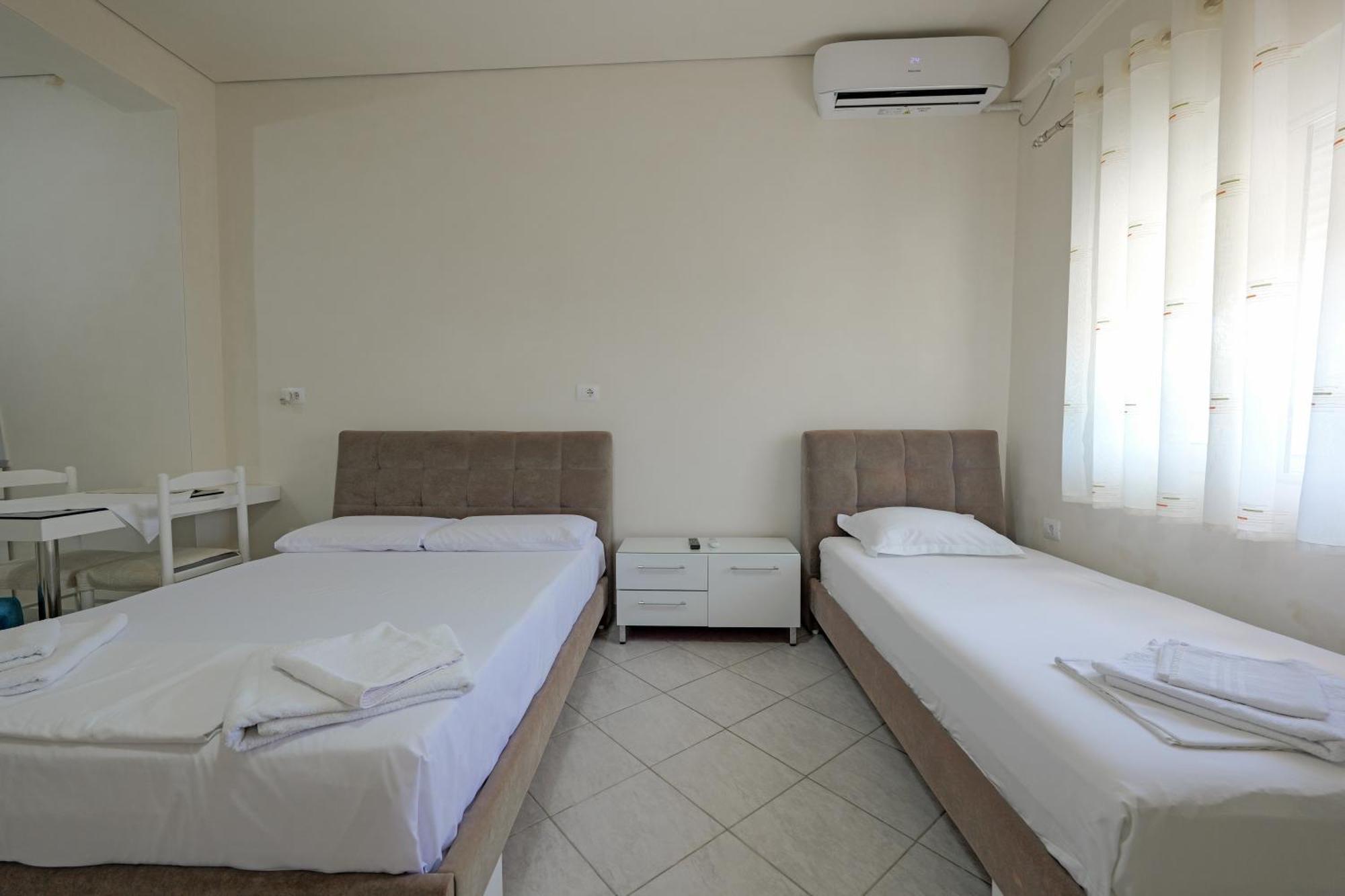 Flower Vila Sarande Exterior photo