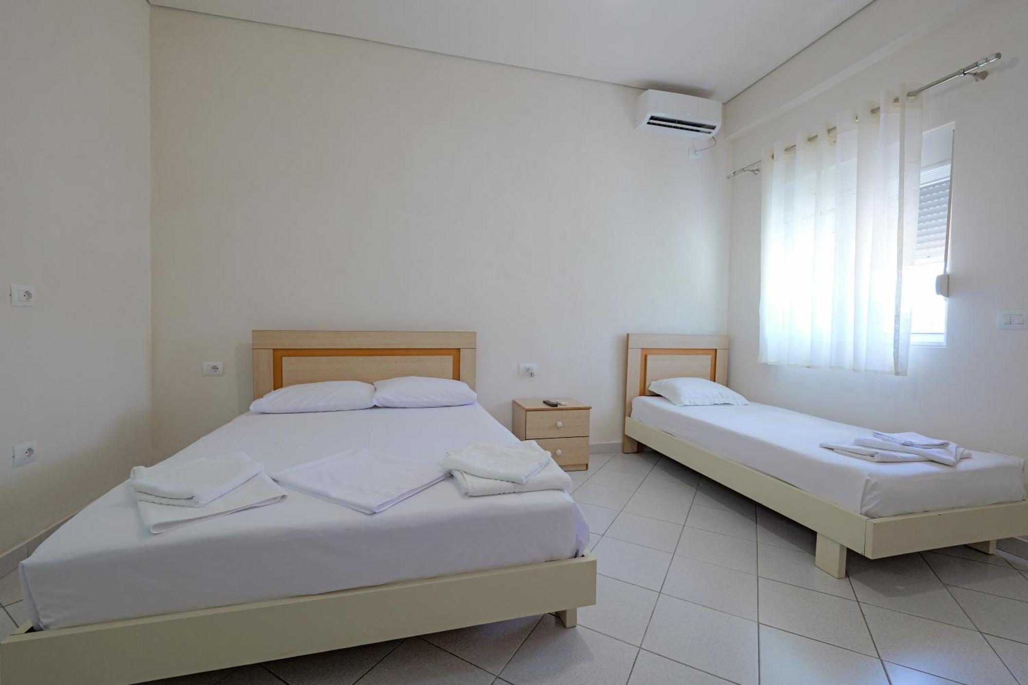 Flower Vila Sarande Exterior photo