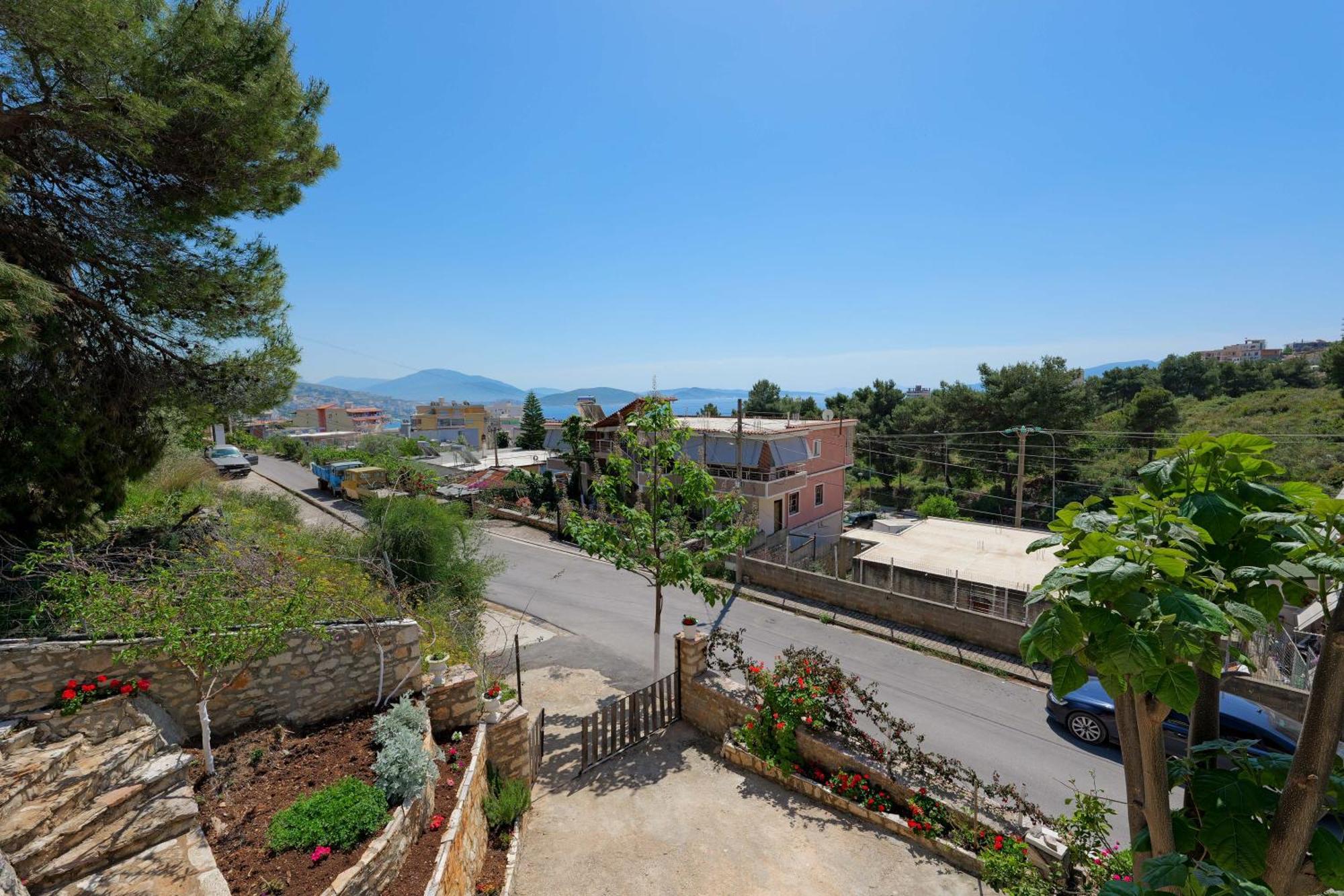 Flower Vila Sarande Exterior photo