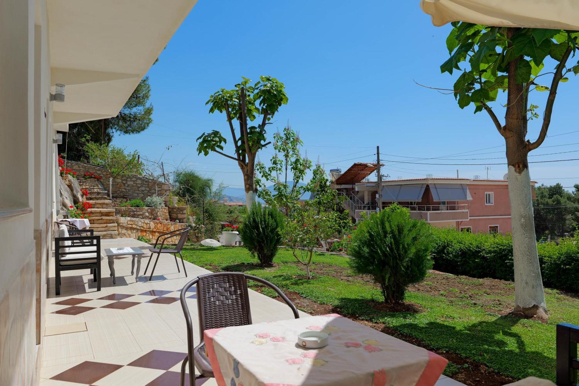 Flower Vila Sarande Exterior photo