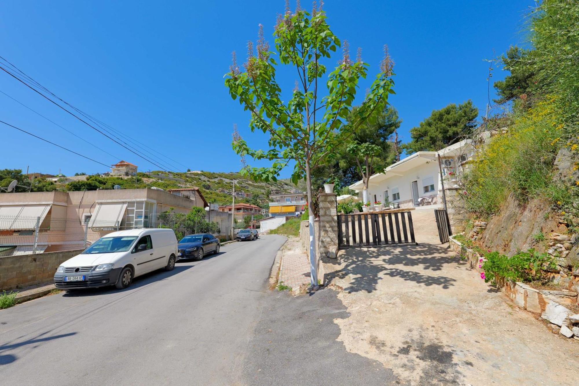 Flower Vila Sarande Exterior photo